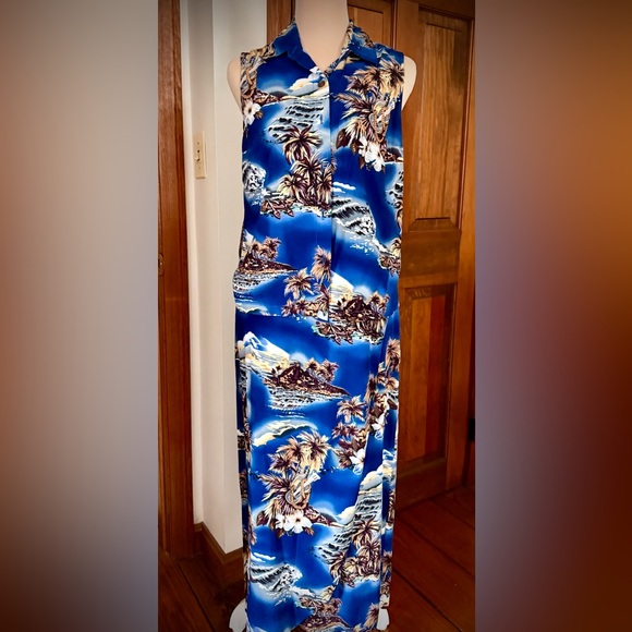 Hilo Hattie Blue Tropical Top and Bottom Set - Picture 5 of 5